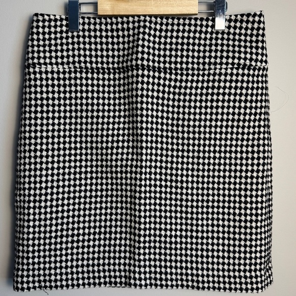 Talbots Women's Wool Blend Beige/Black Diamond Weave Mini Skirt Size 14 Lined - Picture 1 of 12
